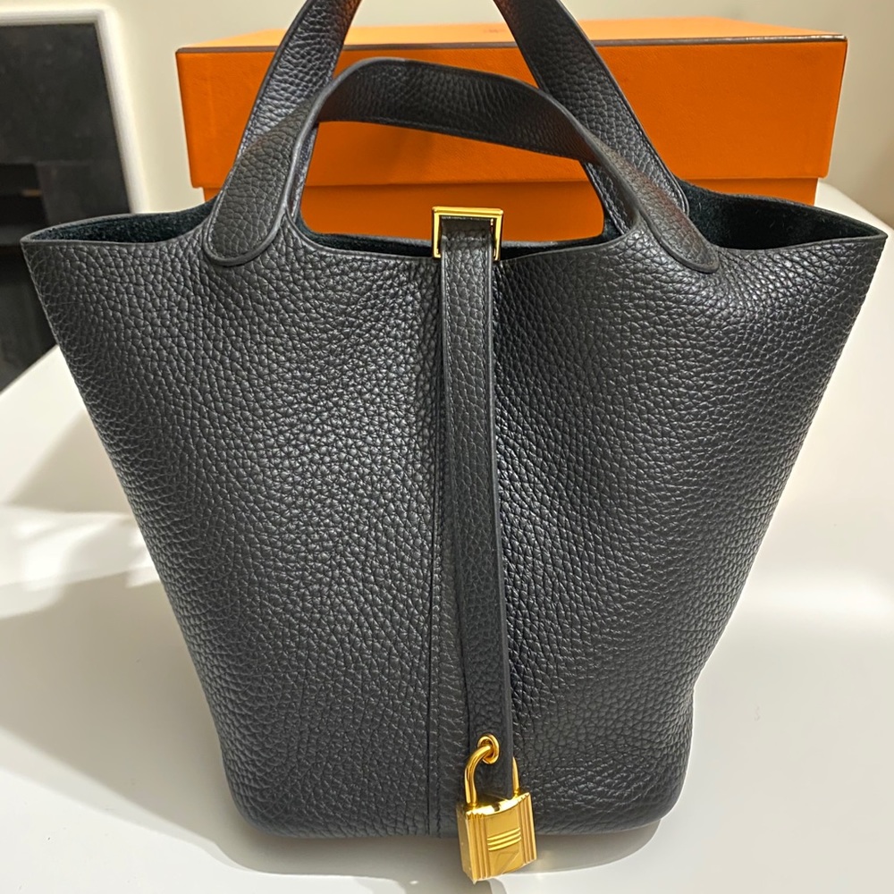 (Sold) Hermès picotin 18 CT noir gold hardware
